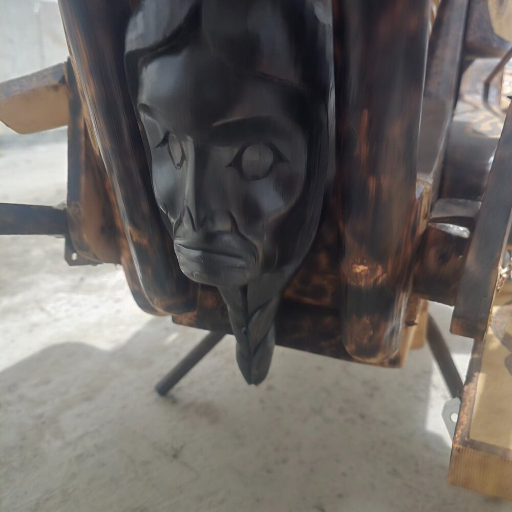 Life-size handcarved Indian Motorycle - Picture 8 of 8